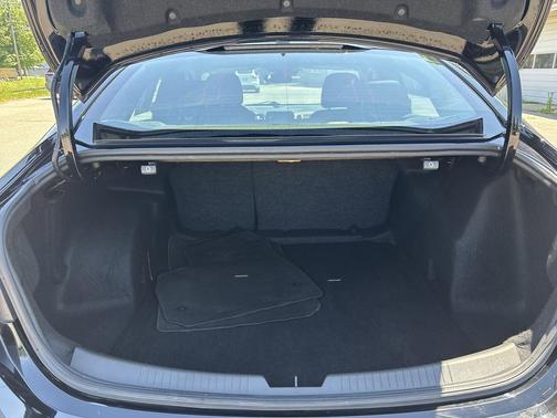 Mosaic Black Metallic 2023 Chevrolet Malibu FWD 1LT