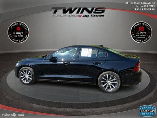 2022 Volvo S60 T5 Momentum