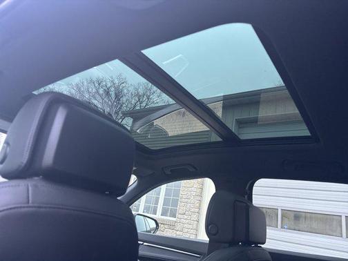 2022 Audi Q3 45 S line Premium