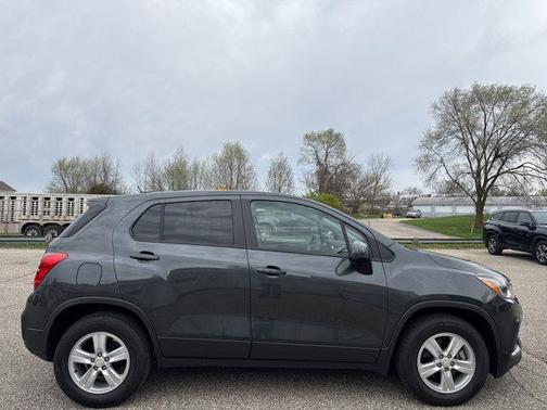 Nightfall Gray Metallic 2019 Chevrolet Trax LS