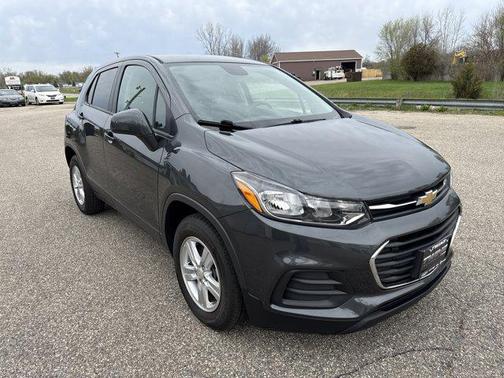 Nightfall Gray Metallic 2019 Chevrolet Trax LS
