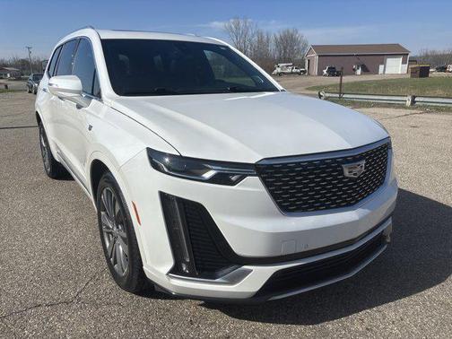 Crystal White Tricoat 2021 Cadillac XT6 Premium Luxury AWD