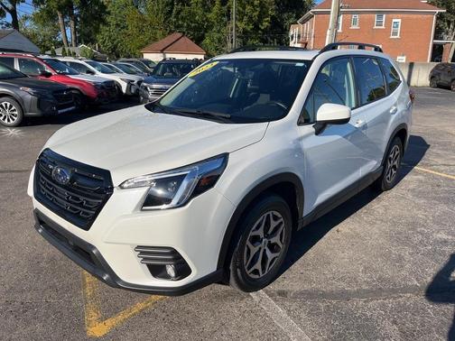 2023 Subaru Forester Premium
