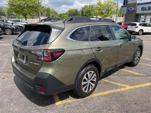 2022 Subaru Outback Premium