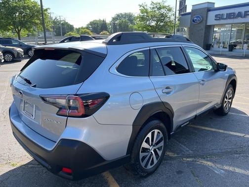 2023 Subaru Outback Premium