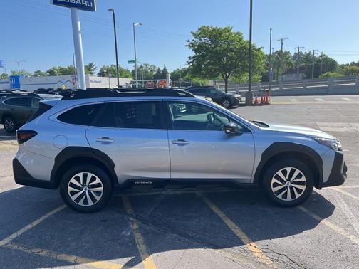 2023 Subaru Outback Premium