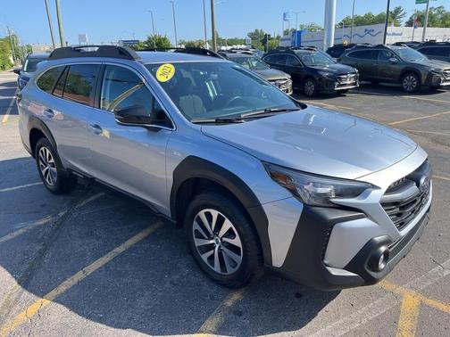 2023 Subaru Outback Premium
