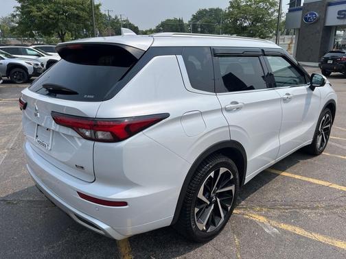 2022 Mitsubishi Outlander SEL