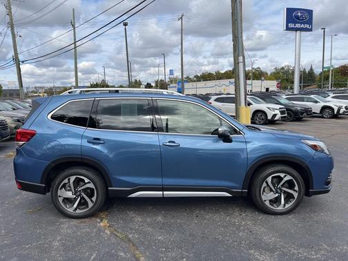 2023 Subaru Forester Touring