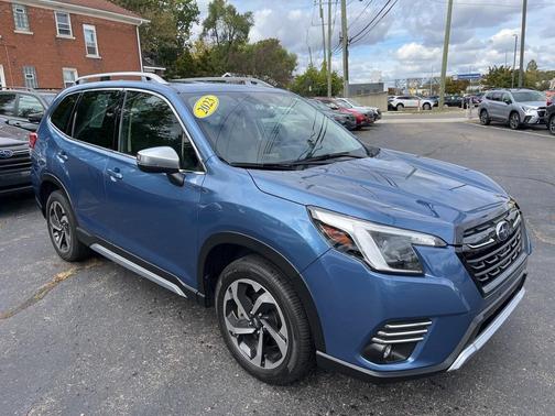 2023 Subaru Forester Touring
