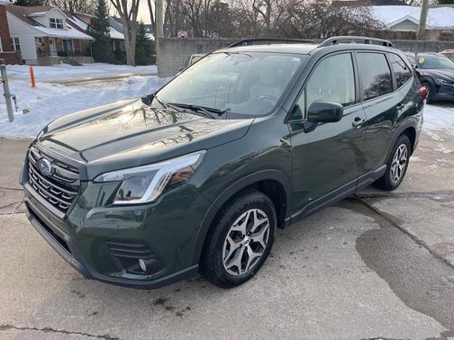 2023 Subaru Forester Premium