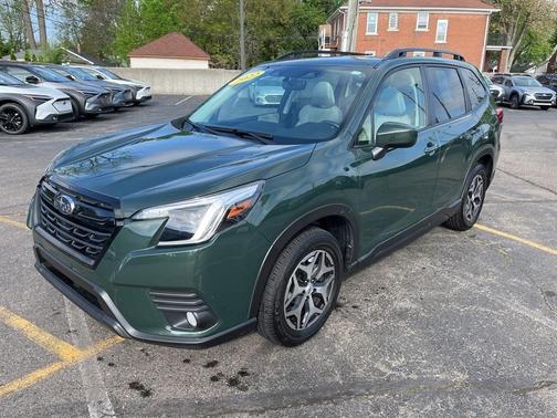 2022 Subaru Forester Premium