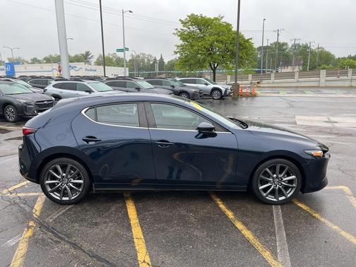 2021 Mazda Mazda3 FWD w/Select Package