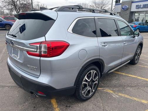2023 Subaru Ascent Limited 8-Passenger