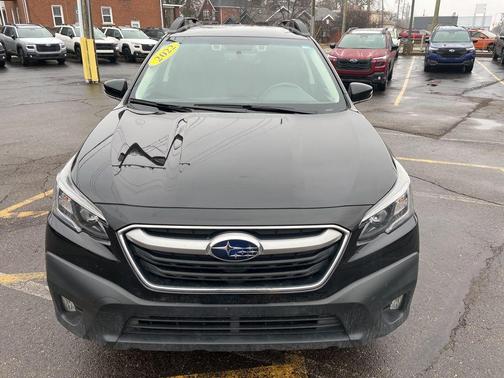 2022 Subaru Outback Premium