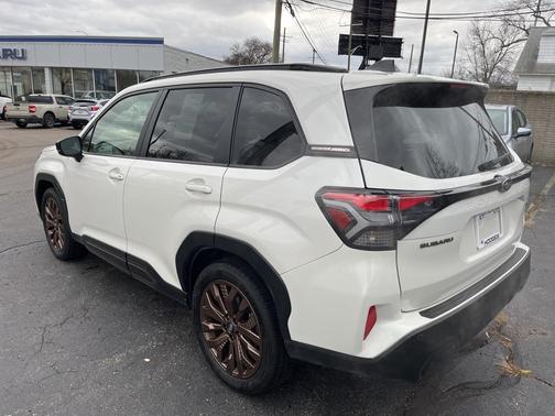 2025 Subaru Forester Sport