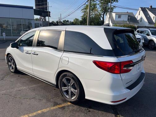 Platinum White Pearl 2021 Honda Odyssey EX