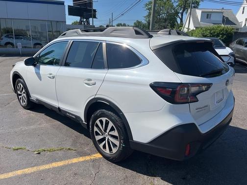 2022 Subaru Outback Premium