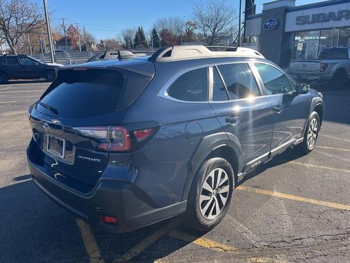 2023 Subaru Outback Premium