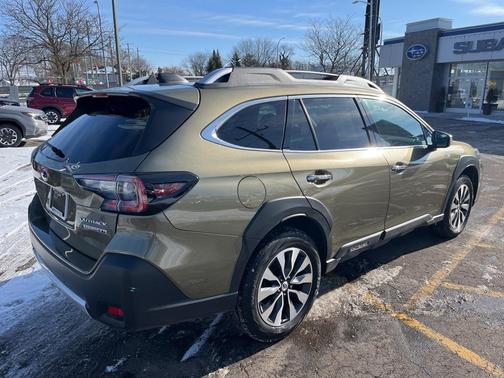 2023 Subaru Outback Touring XT