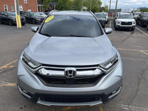Lunar Silver Metallic 2019 Honda CR-V Touring
