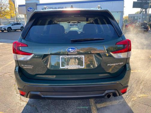 Cascade Green Silica 2024 Subaru Forester Limited