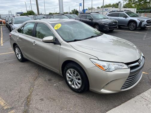 2017 Toyota Camry LE