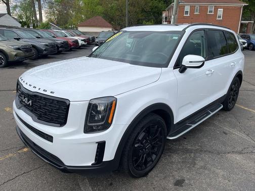 Glacial White Pearl 2022 Kia Telluride EX