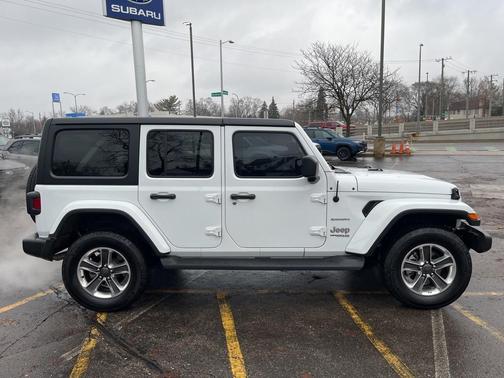 2022 Jeep Wrangler Unlimited Sahara