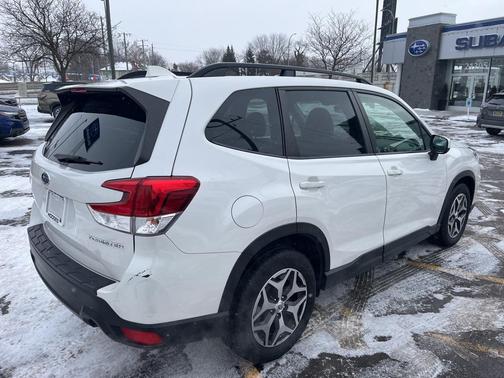 2020 Subaru Forester Premium
