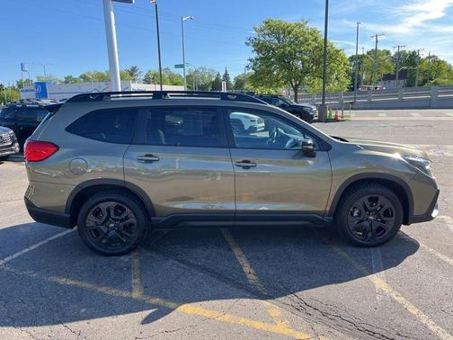Autumn Green Metallic 2023 Subaru Ascent Onyx Edition