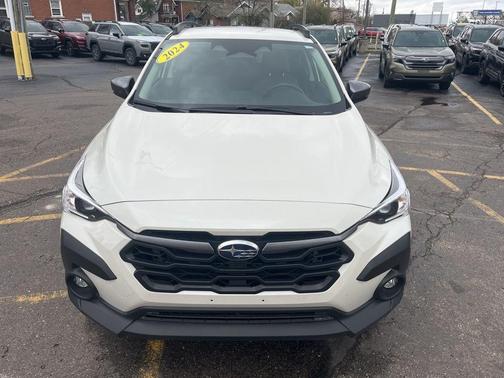 Crystal White Pearl 2024 Subaru Crosstrek Premium
