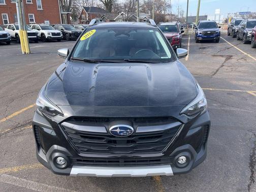 2023 Subaru Outback Touring XT