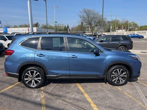 Horizon Blue Pearl 2023 Subaru Forester Limited
