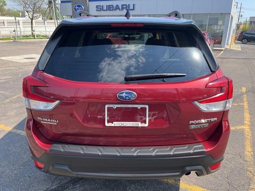 Crimson Red Pearl 2024 Subaru Forester Premium