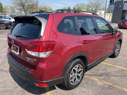 Crimson Red Pearl 2024 Subaru Forester Premium