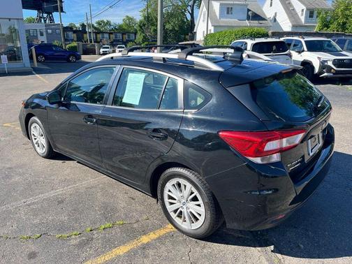Crystal Black Silica 2018 Subaru Impreza 2.0i Premium