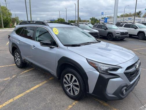 Ice Silver Metallic 2024 Subaru Outback Premium