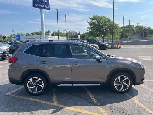 2022 Subaru Forester Touring