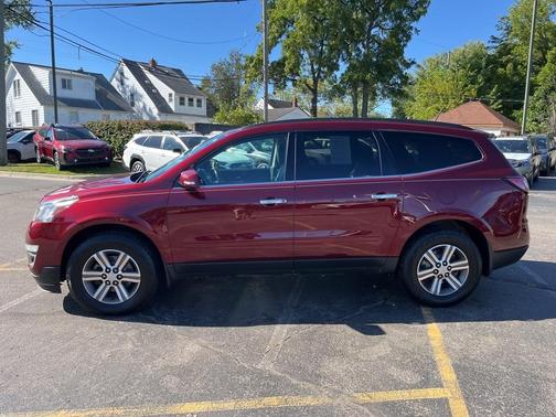 2017 Chevrolet Traverse 2LT