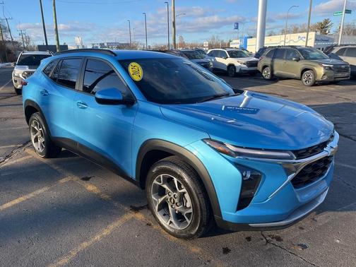 2025 Chevrolet Trax LT