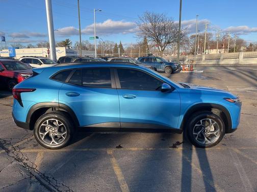 2025 Chevrolet Trax LT
