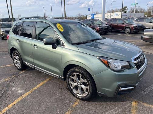 Jasmine Green Metallic 2017 Subaru Forester 2.5i Touring