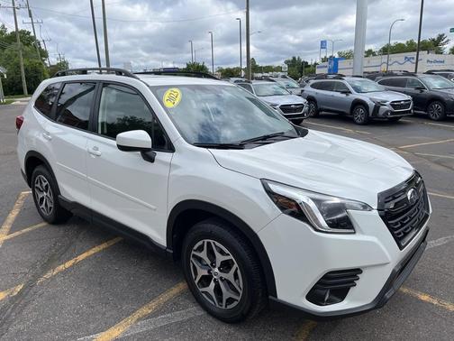 2023 Subaru Forester Premium