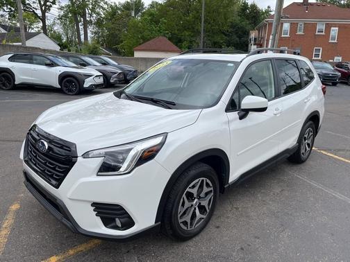 2023 Subaru Forester Premium