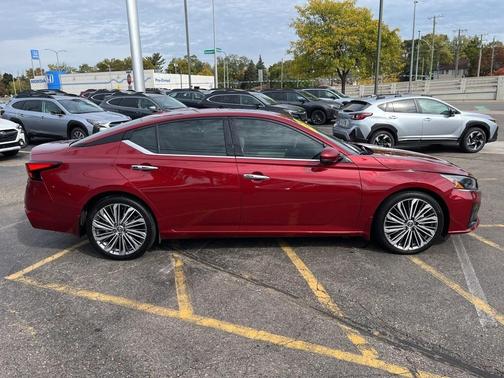 2024 Nissan Altima 2.5 SL