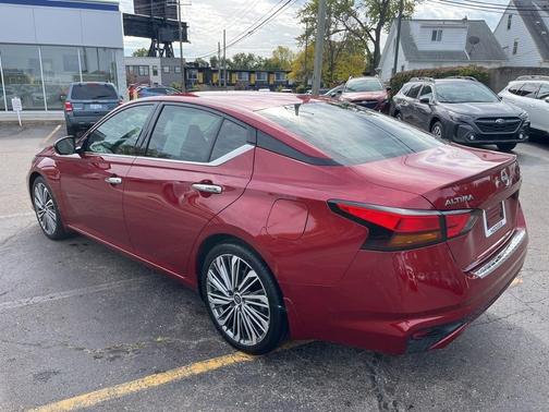 2024 Nissan Altima 2.5 SL