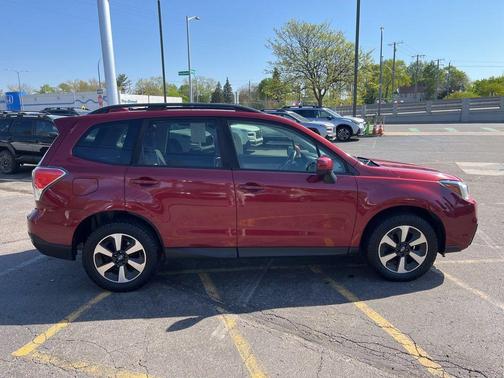 Venetian Red Pearl 2018 Subaru Forester 2.5i Premium