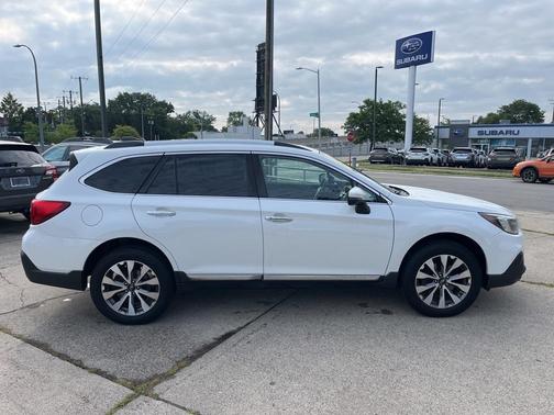 2019 Subaru Outback 2.5i Touring