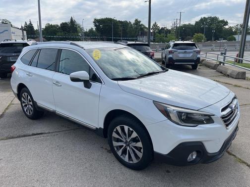 2019 Subaru Outback 2.5i Touring